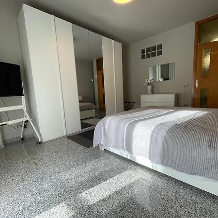 Dimora Vibo Centro Apartment *